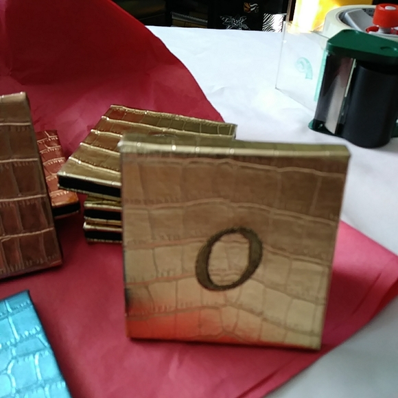 **FINAL PRICE Pictura Vintage Compact monogrammed mirrors. Letters added. - Picture 6 of 7